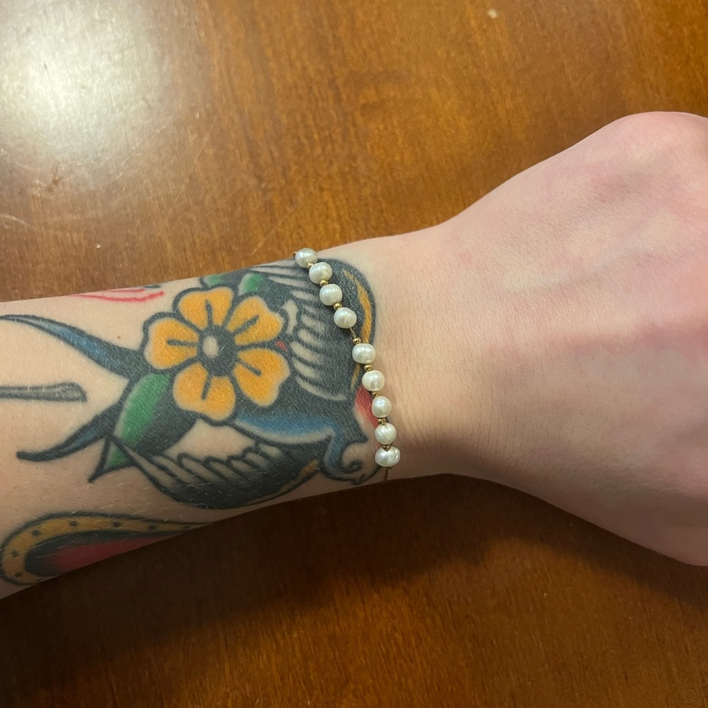 Elegant Pearl Bracelet